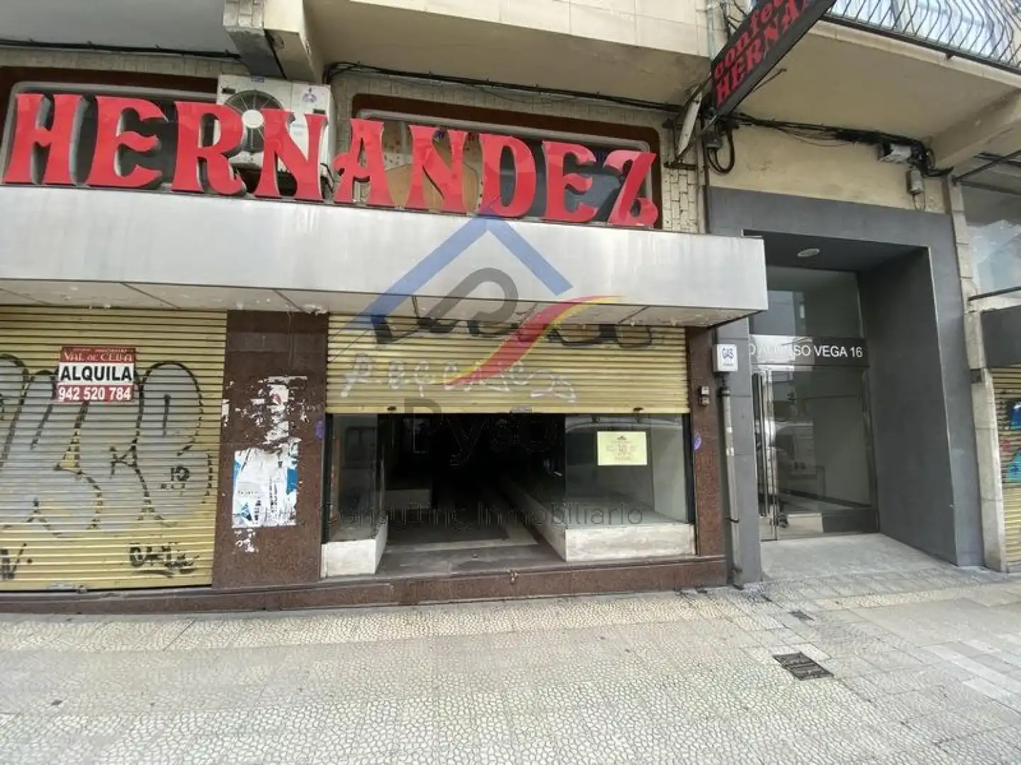 Local en venda en Santander