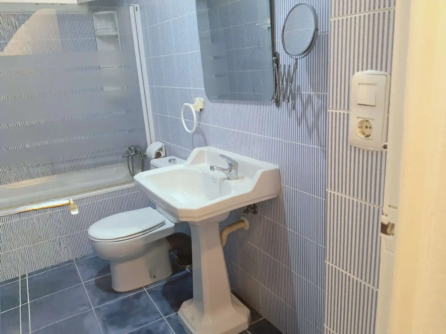 Bathroom of Houses for sale in Zaragoza  with Heating and Terrace