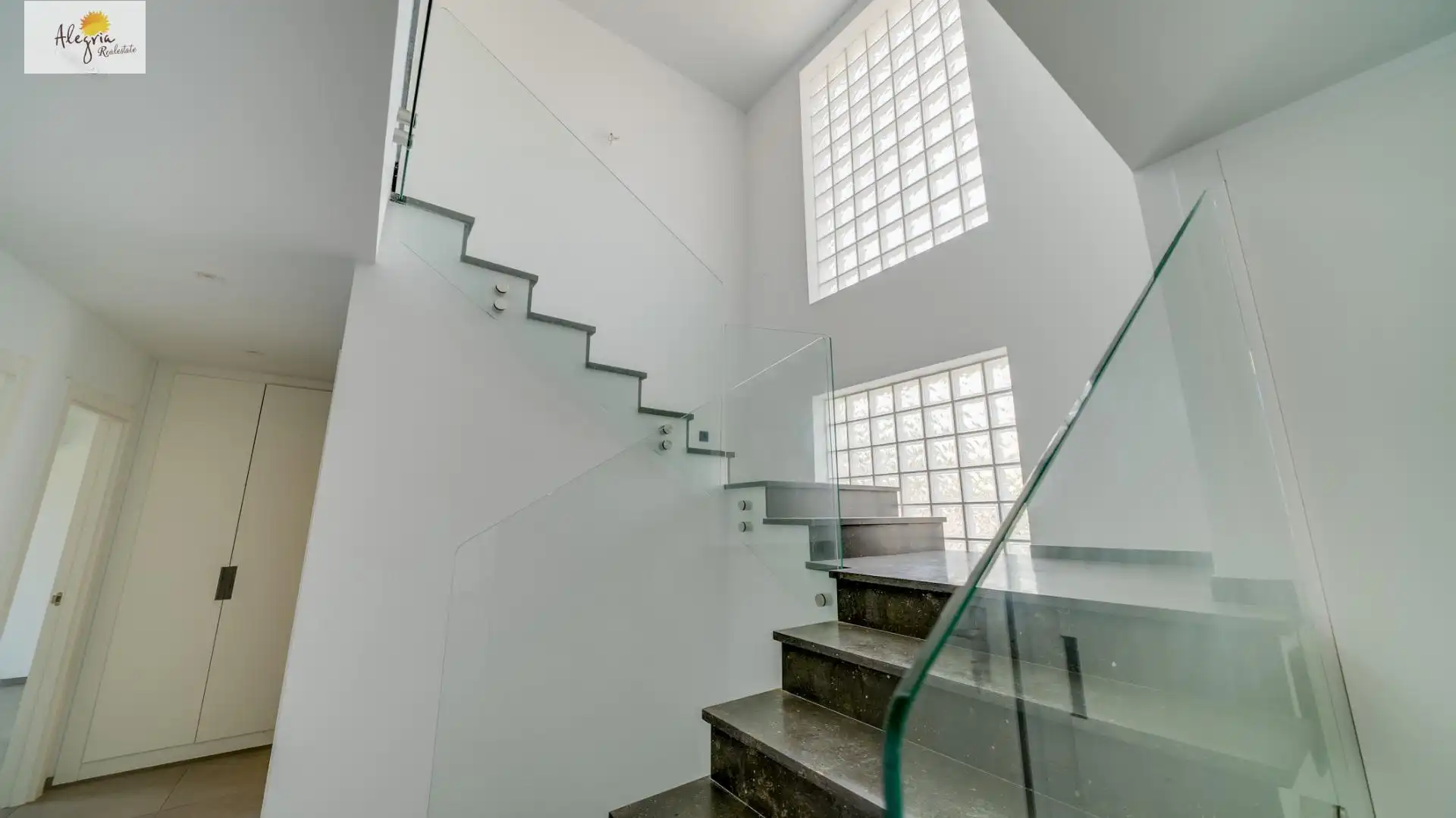 Villa mit Pool zum Verkauf in Marisol Park - Ortembach - Los Almendros, imagen 27
