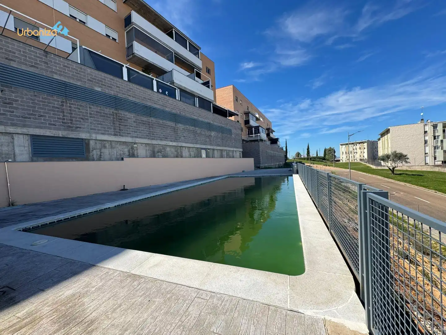 Swimming pool of Flat for sale in Badajoz Capital  with Air Conditioner, Terrace and Storage room