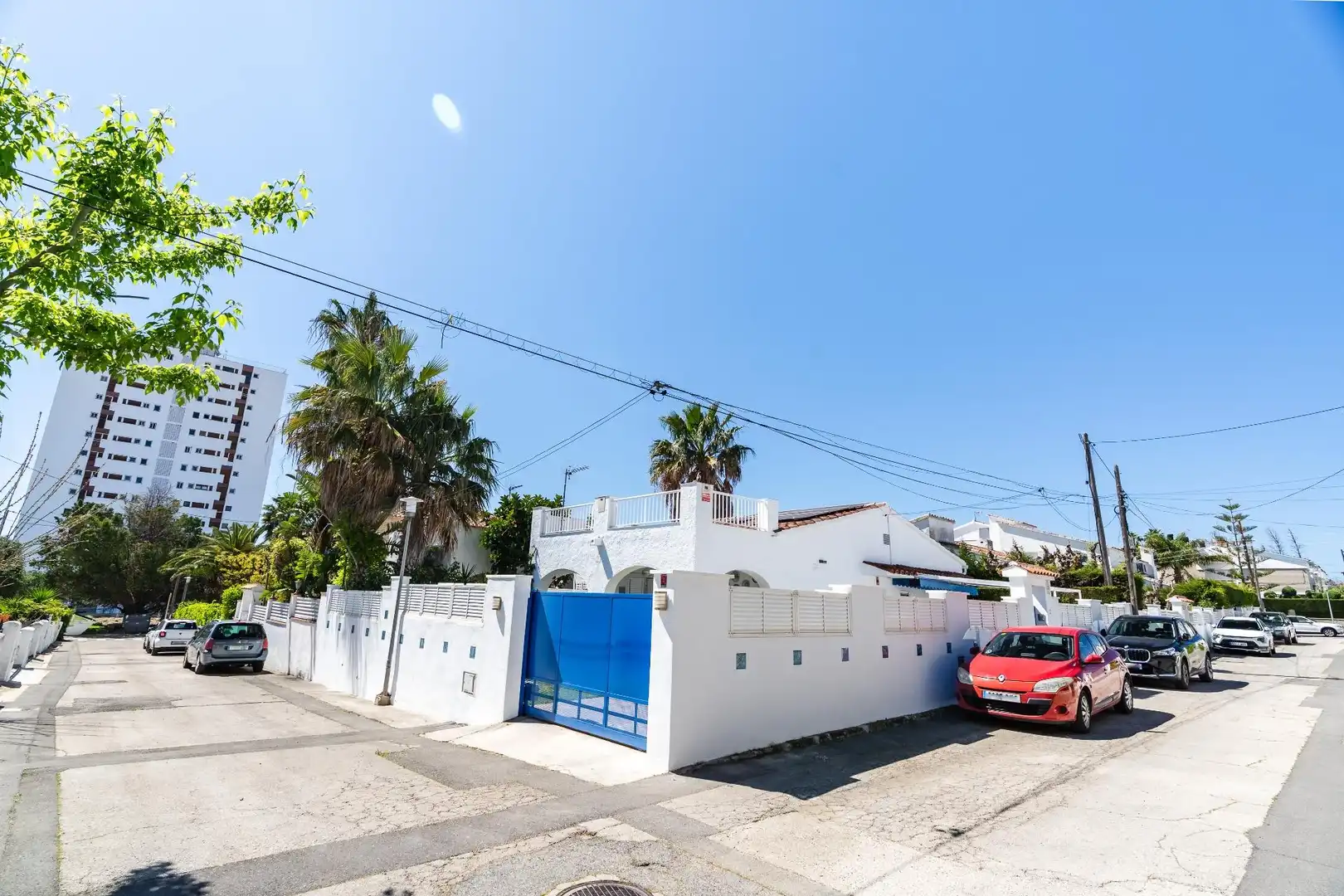Vista exterior de Casa o xalet en venda en Cambrils amb Aire condicionat, Calefacció i Jardí privat