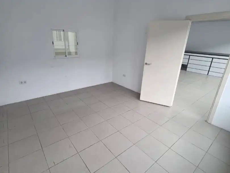Commercial properties for rent in Gorg - Progrés