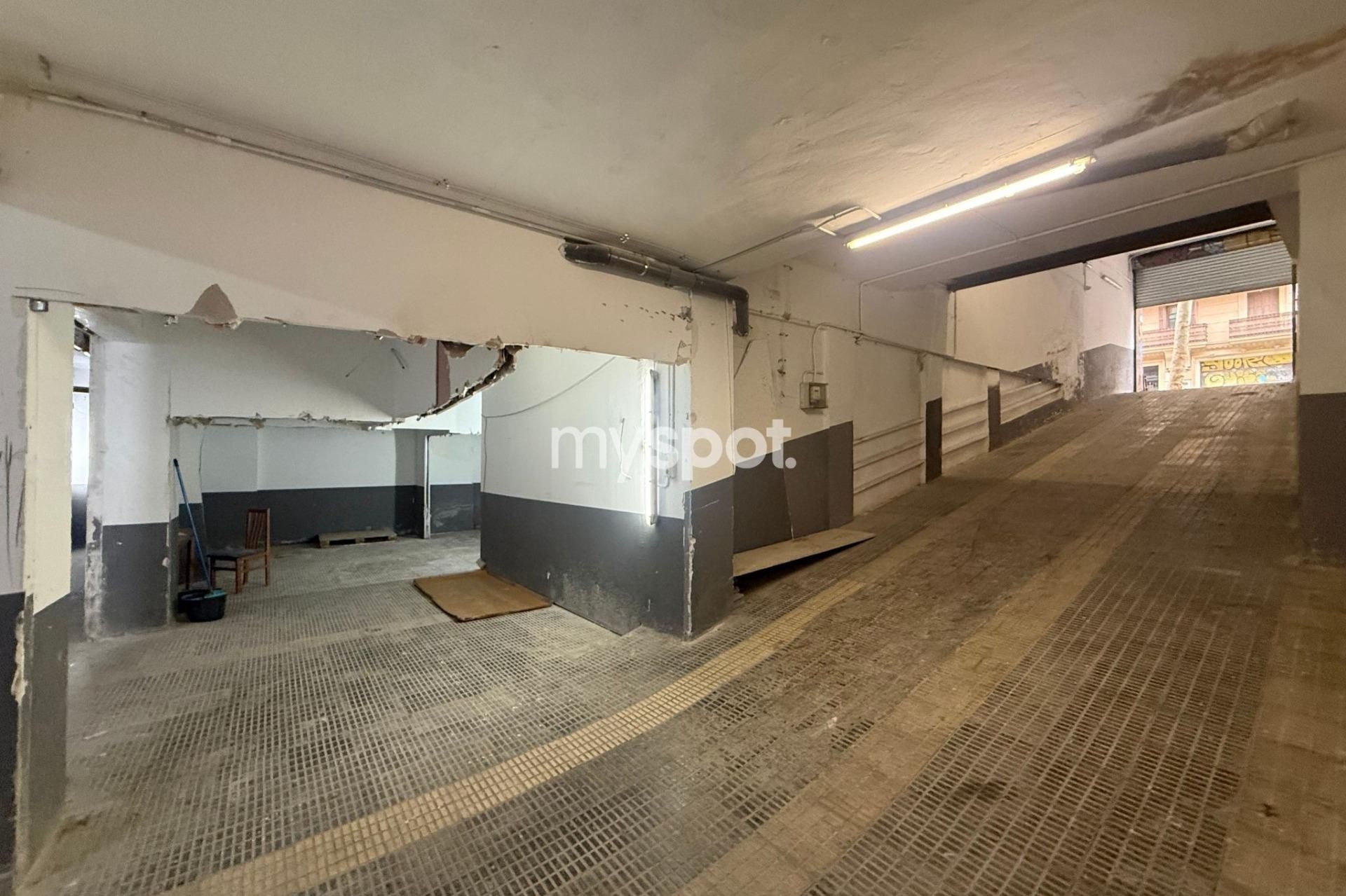 Box room for sale in  Barcelona Capital