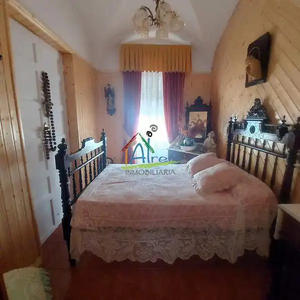 Habitación de Casa adosada en venta en Cala con Terraza, Trastero y Amueblado