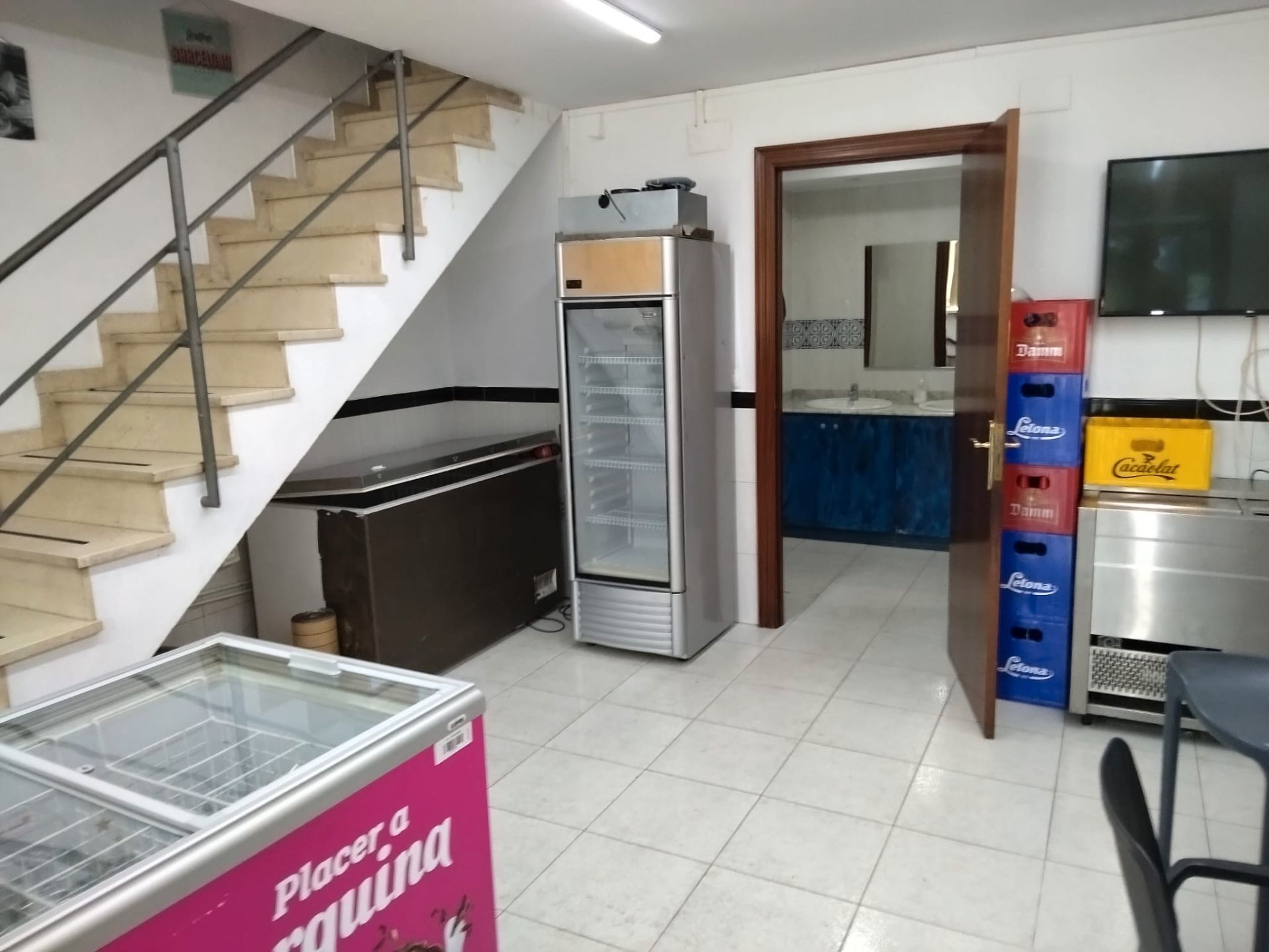 Geschaftsraum zur ubertragung in Lliçà de Vall mit Klimaanlage, Terrasse und Möbliert