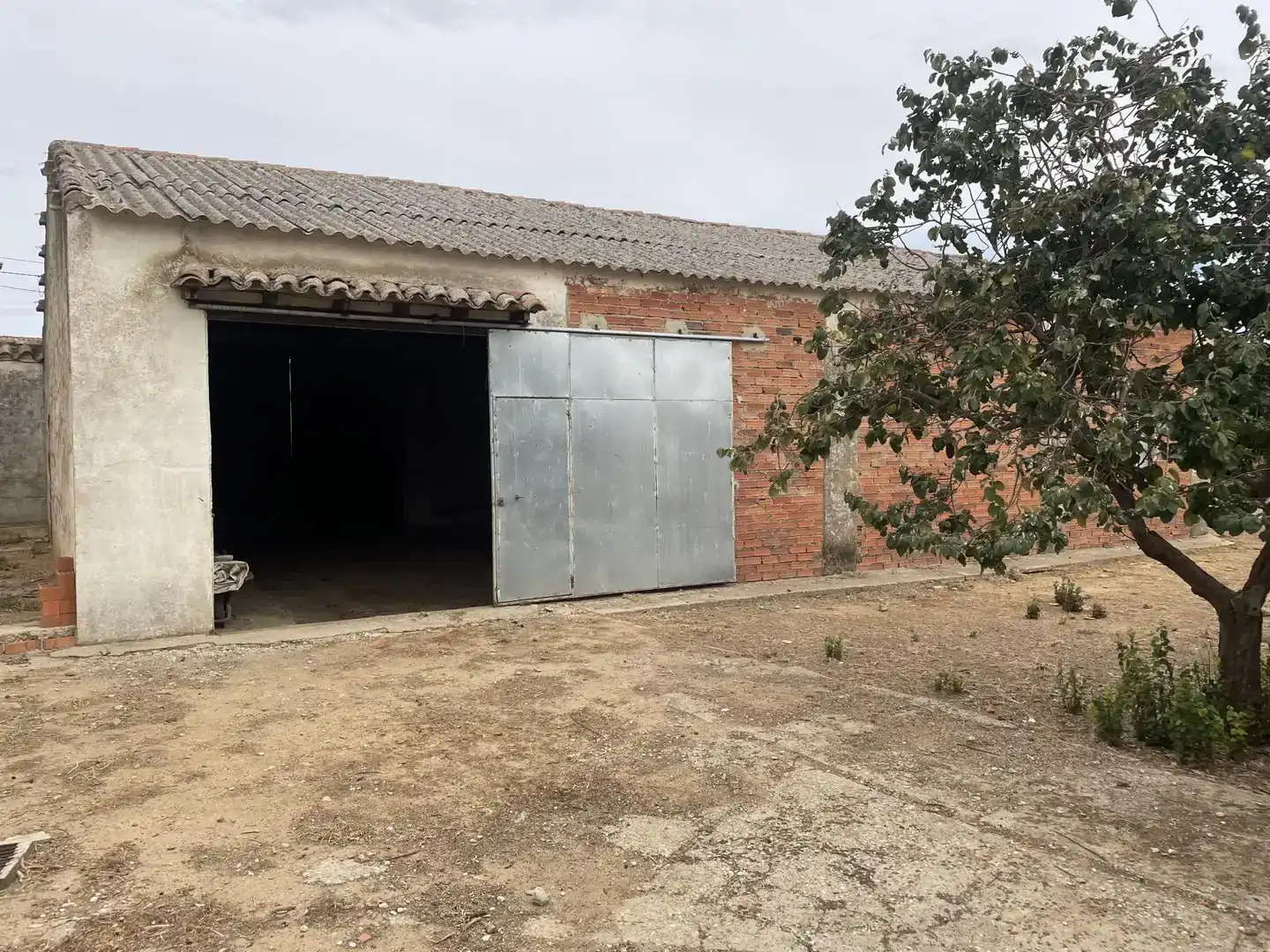 Vista exterior de Pis en venda en Morales de Campos amb Traster, Moblat i Balcó