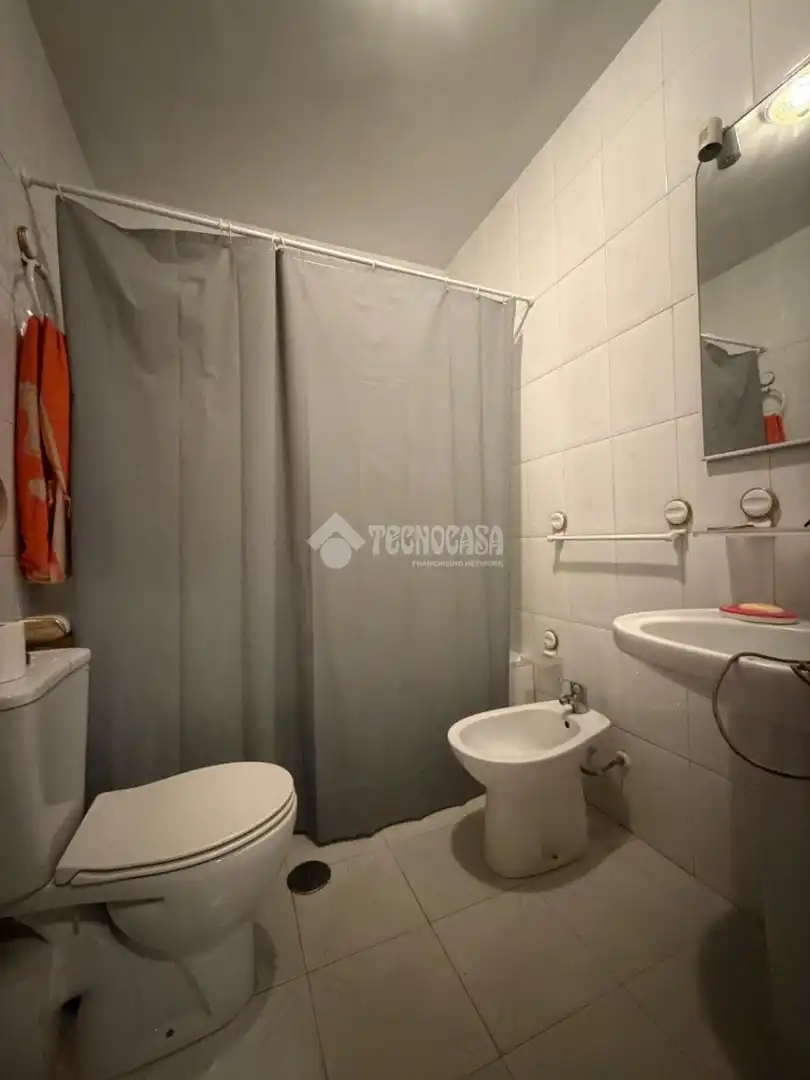 Baño de Casa adosada en venta en Mengíbar con Aire acondicionado, Amueblado y Balcón