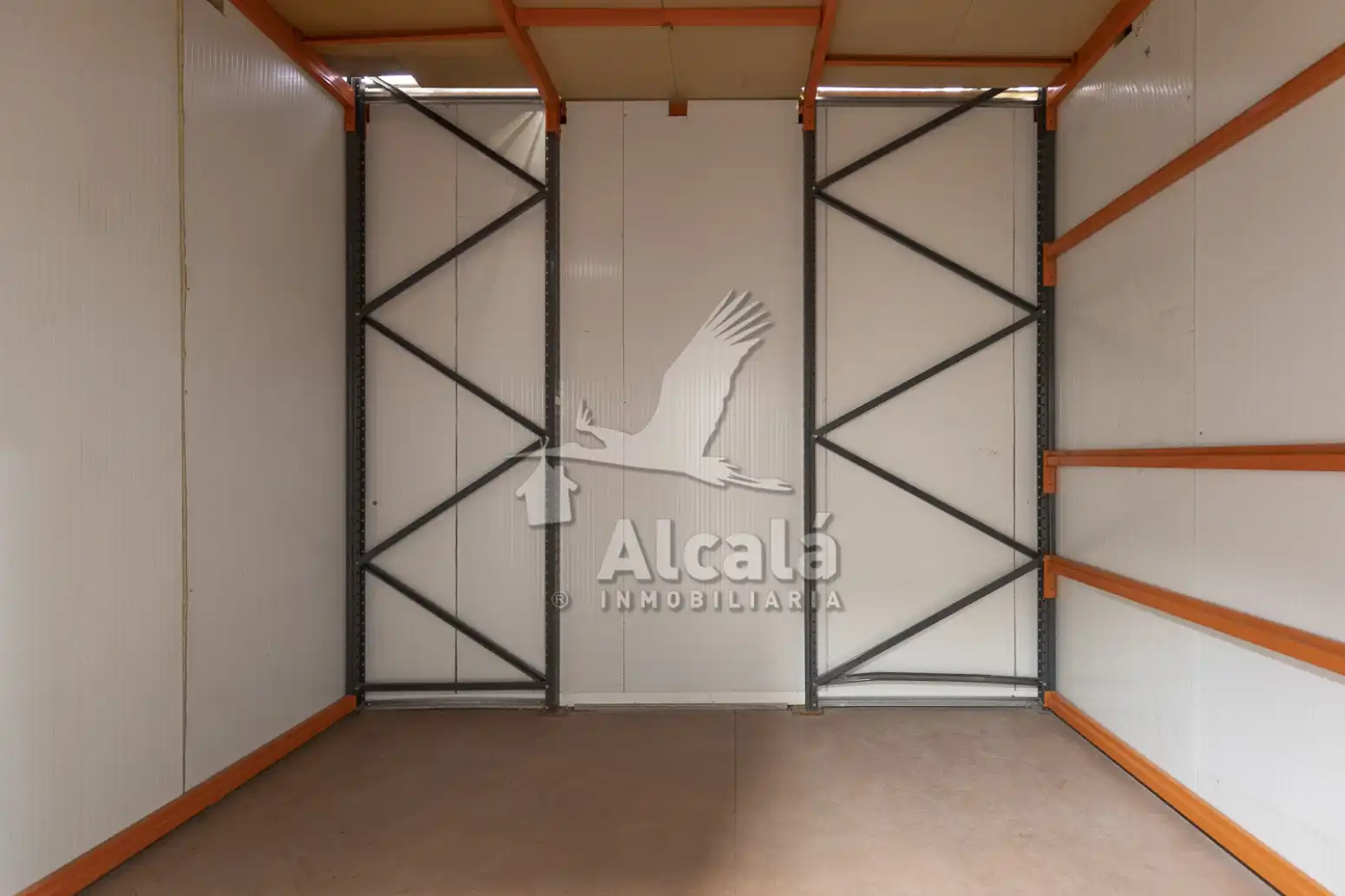 Nave industrial en venta en Alcalá de Henares