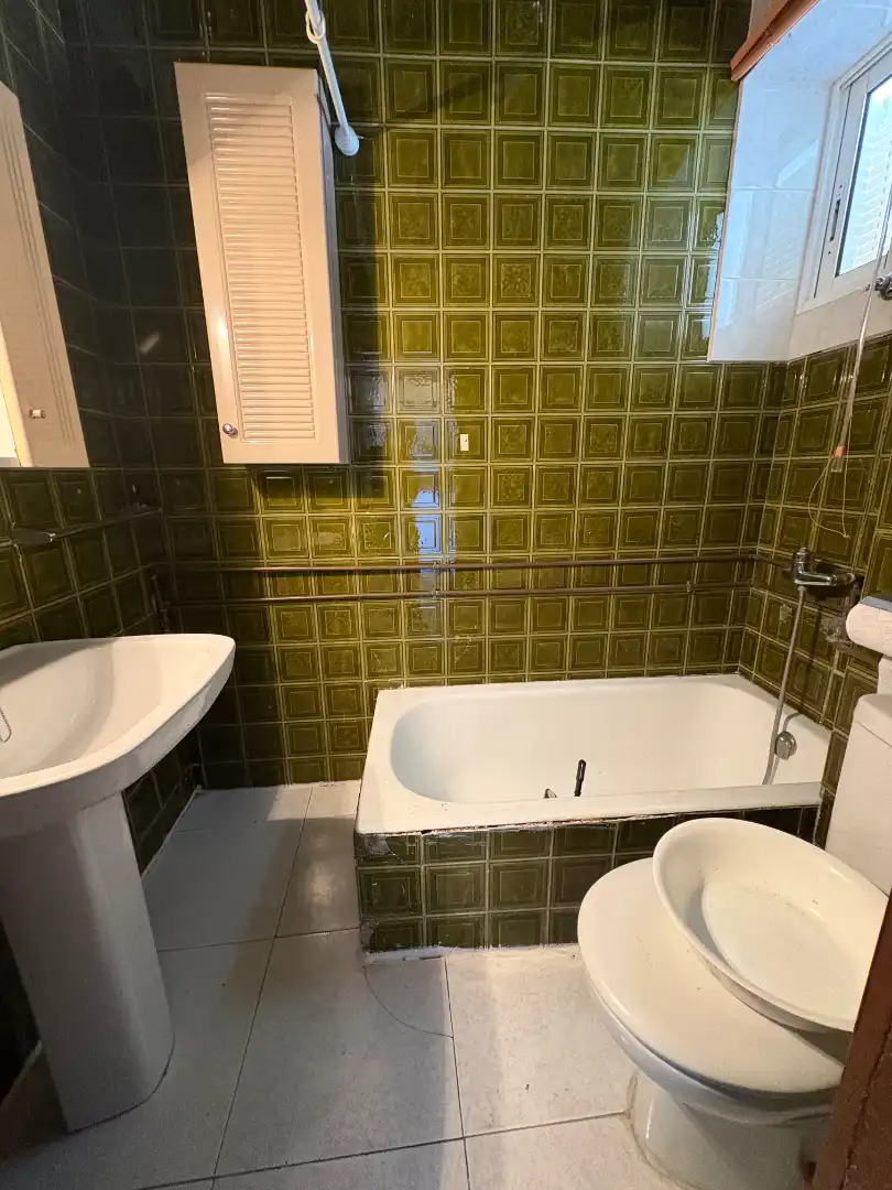 Bany de Casa o xalet en venda en Llerena amb Terrassa, Moblat i Rentadora