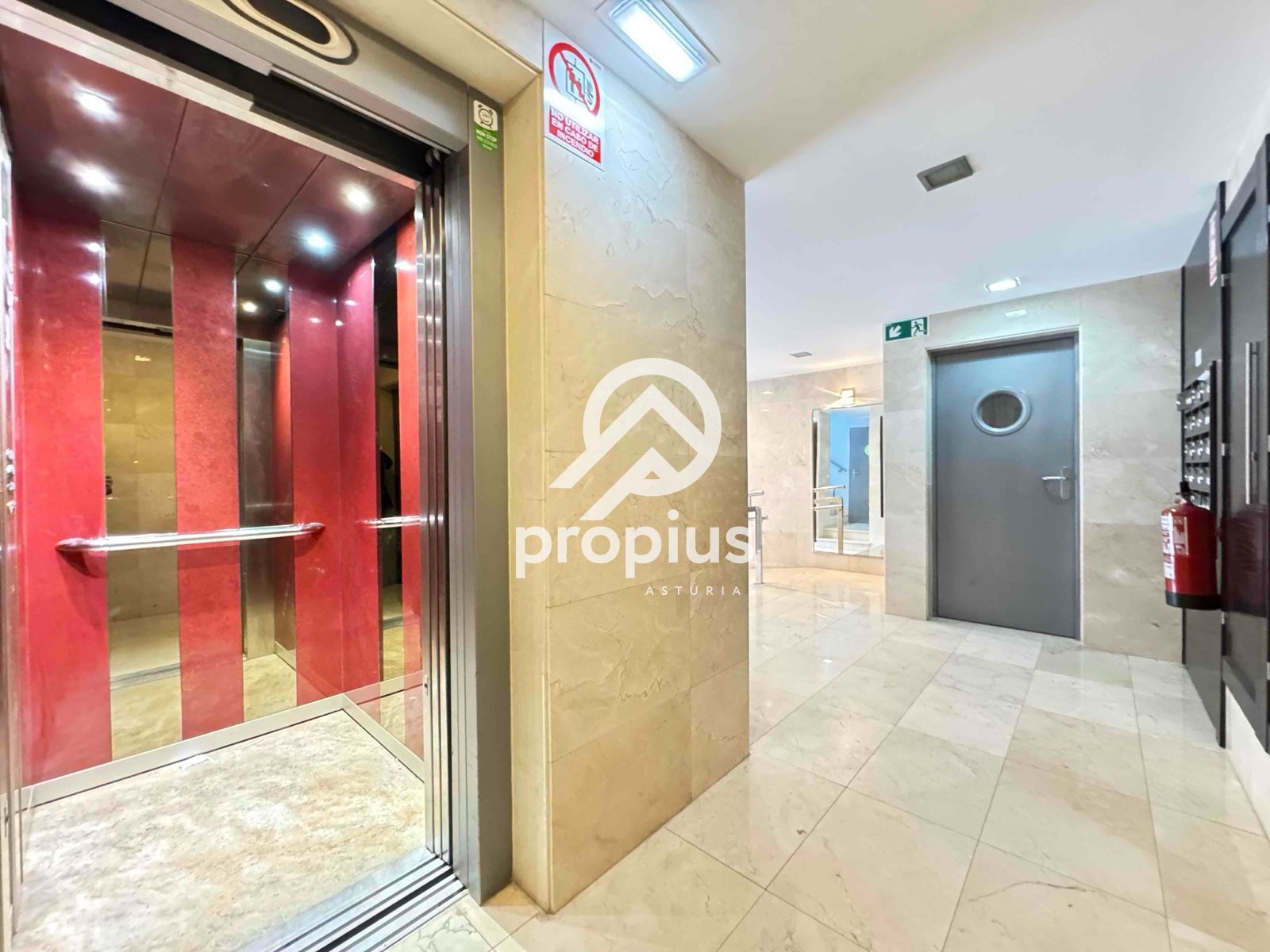 Pis en venda en Llanes amb Calefacció, Parquet i Traster