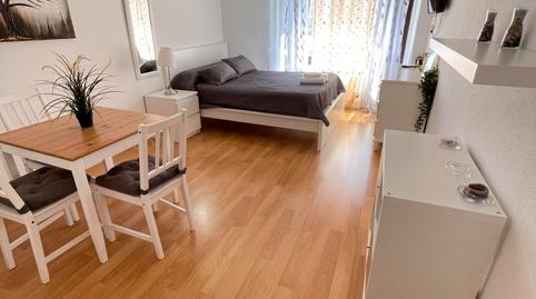 Photo 4 of Study to rent in Calle Paraíso, Triana Este, Sevilla