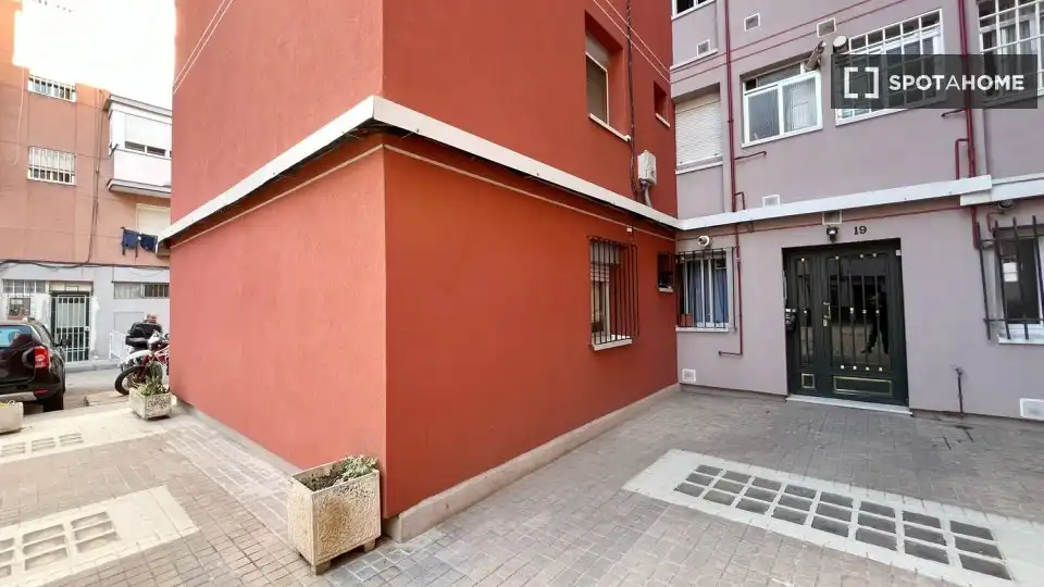 Exterior view of Flat for rent in Madrid  with Air Conditioner, Heating and Furnished