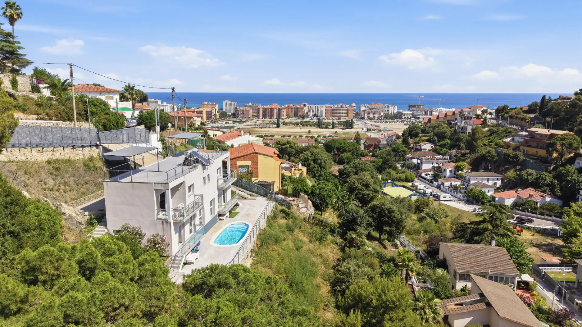Außenansicht von Einfamilien-Reihenhaus zum Verkauf in Santa Susanna mit Klimaanlage, Privatgarten und Terrasse