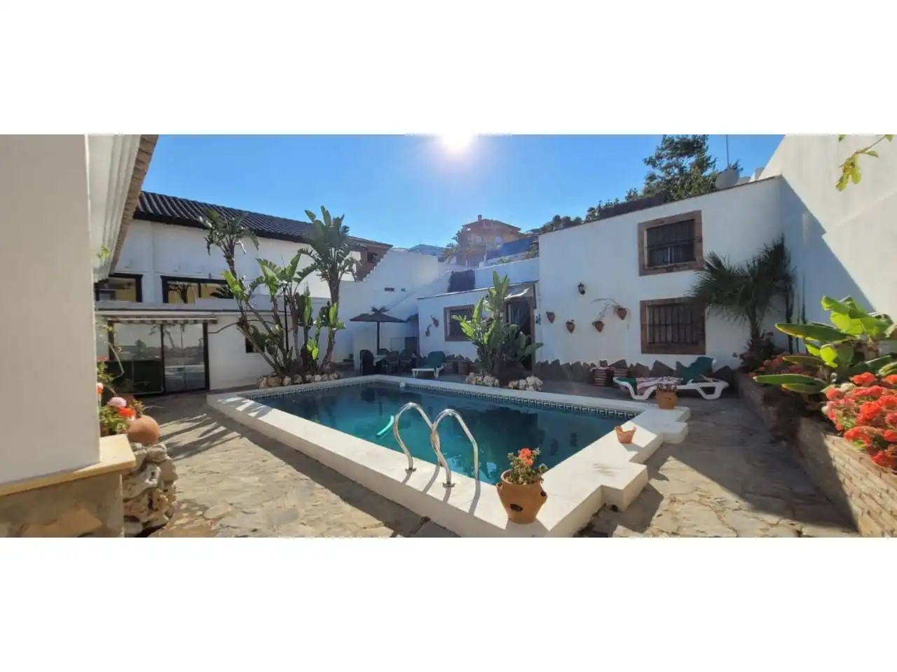 Exterior view of Houses for sale in Algeciras  with Terrace and Swimming Pool