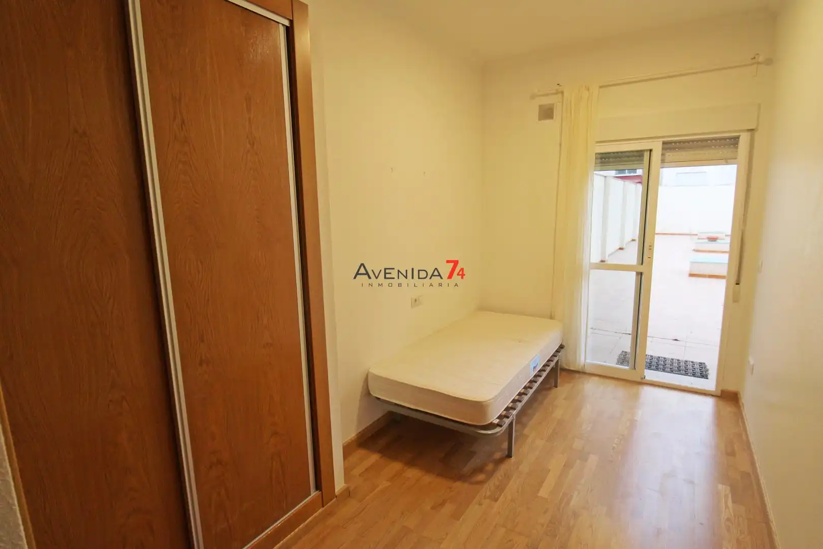 Dormitori de Apartament en venda en Lorca amb Aire condicionat, Terrassa i Moblat