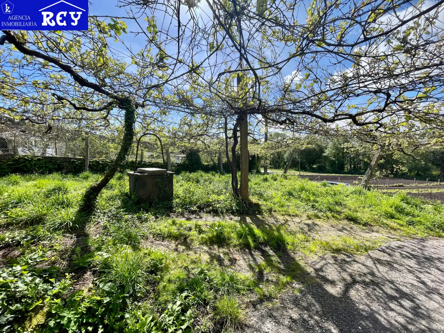Finca rústica en venta en Catoira con Jardín privado