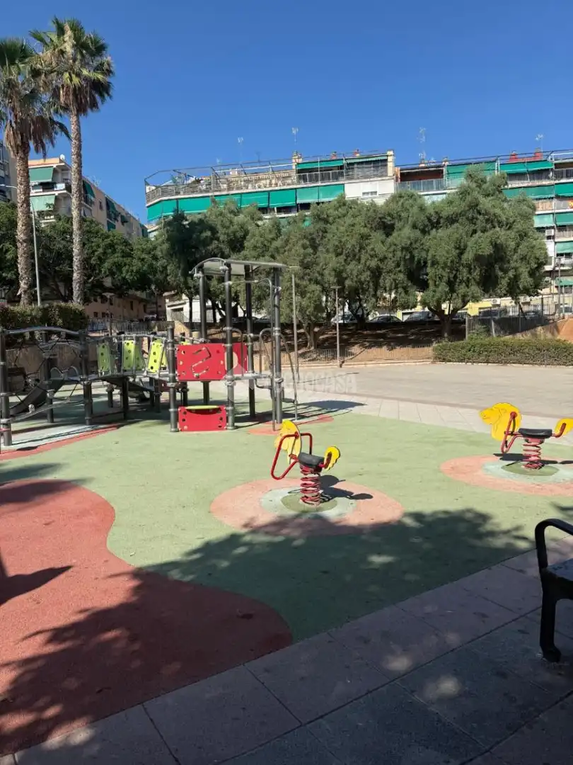 Vista exterior de Ático en venta en Alicante / Alacant con Terraza y Balcón