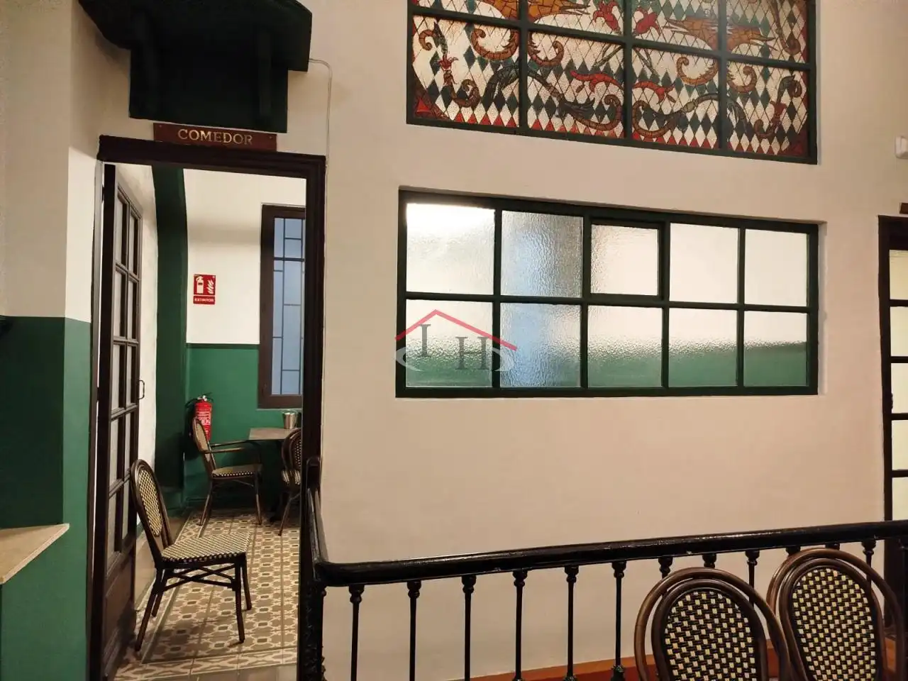 Local de lloguer en León Capital  amb Moblat