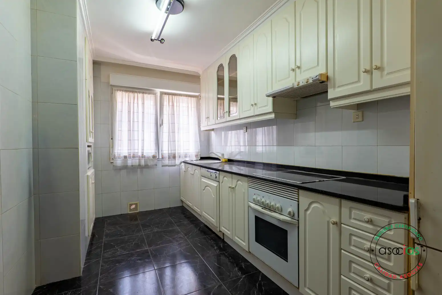 Küche von Wohnung zum Verkauf in Gijón  mit Heizung