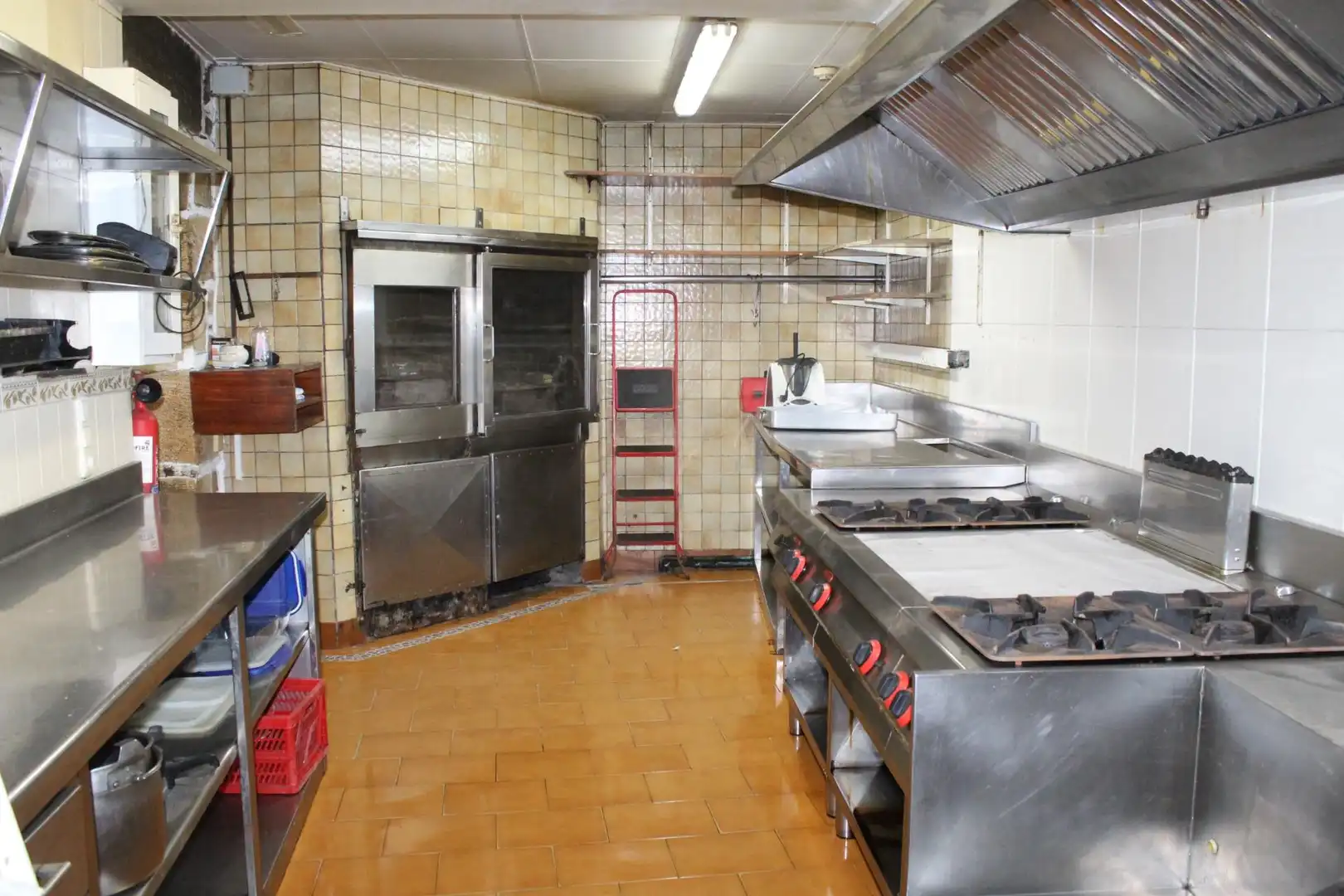 Cuina de Casa o xalet en venda en Donostia - San Sebastián  amb Aire condicionat, Calefacció i Traster
