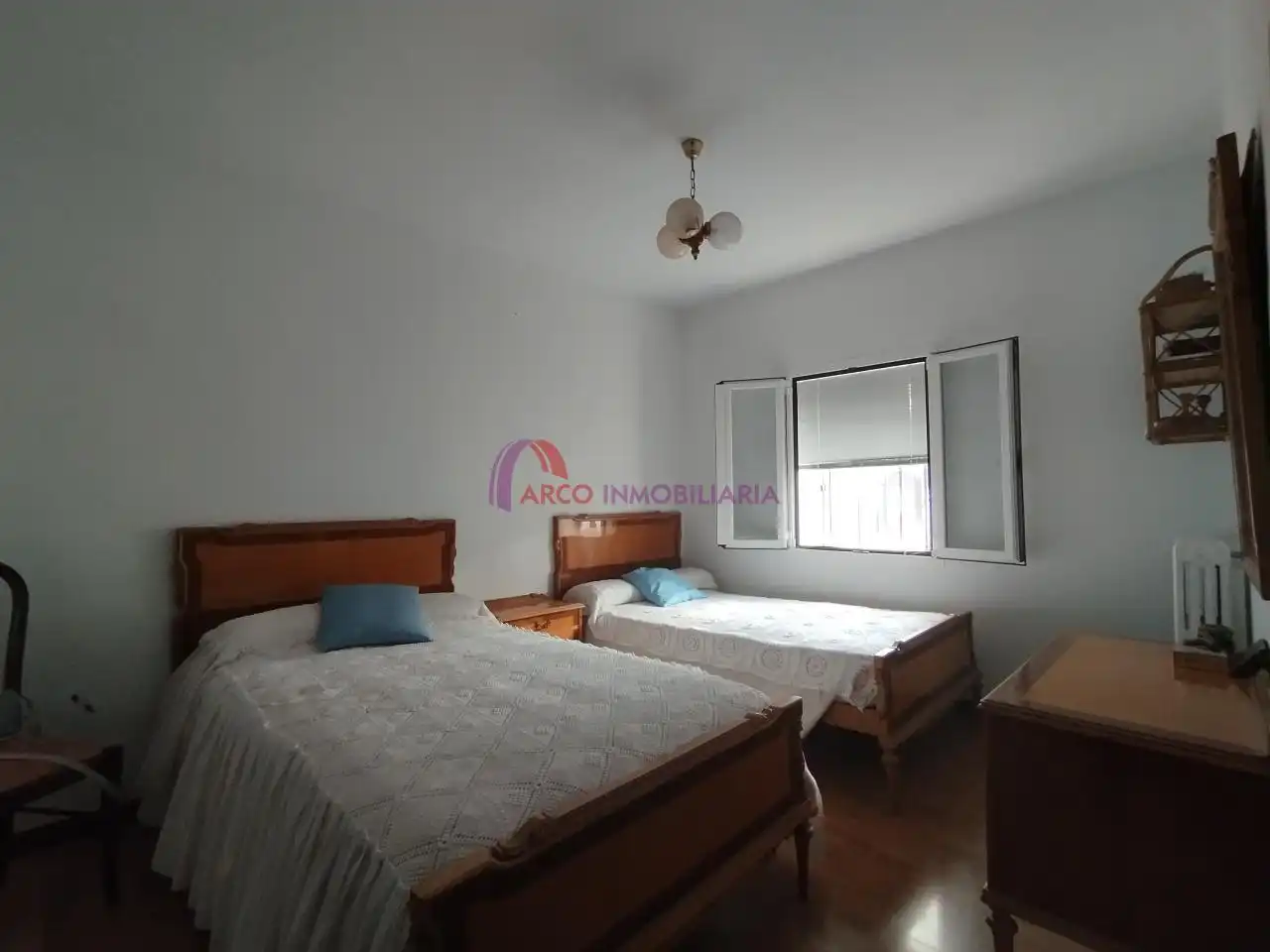 Habitación de Casa o chalet en venta en Burgos con Calefacción, Jardín privado y Parquet