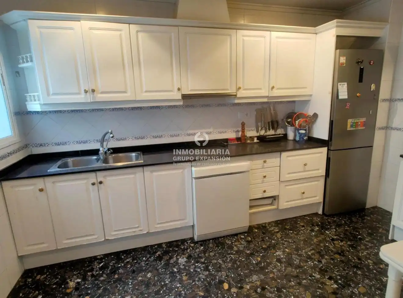 Cocina de Piso en venta en Aspe con Terraza, Trastero y Balcón