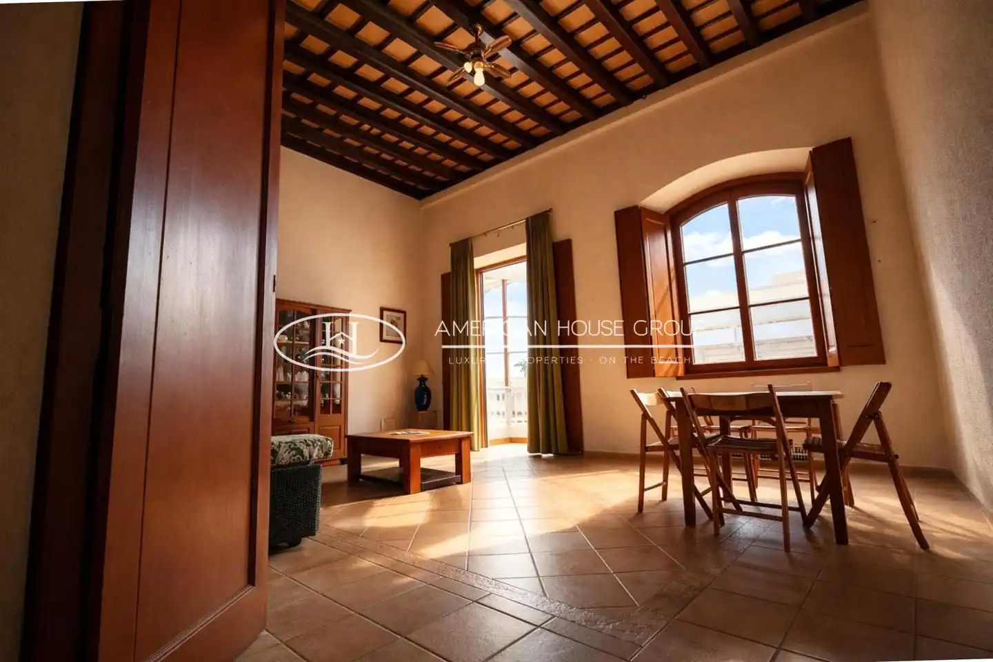 Sala de estar de Edificio en venta en Chiclana de la Frontera