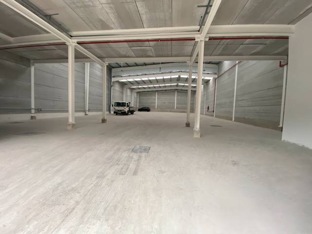 Nave industrial en Alquiler en Avenida Gustavo Adolfo Bécquer, 42 en Las Brisas