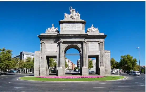 Individual with lift for sale in Paseo de los Olmos, imagen 5