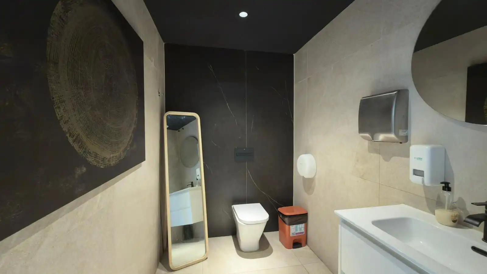 Badezimmer von Geschaftsraum zum Verkauf in Via Parque