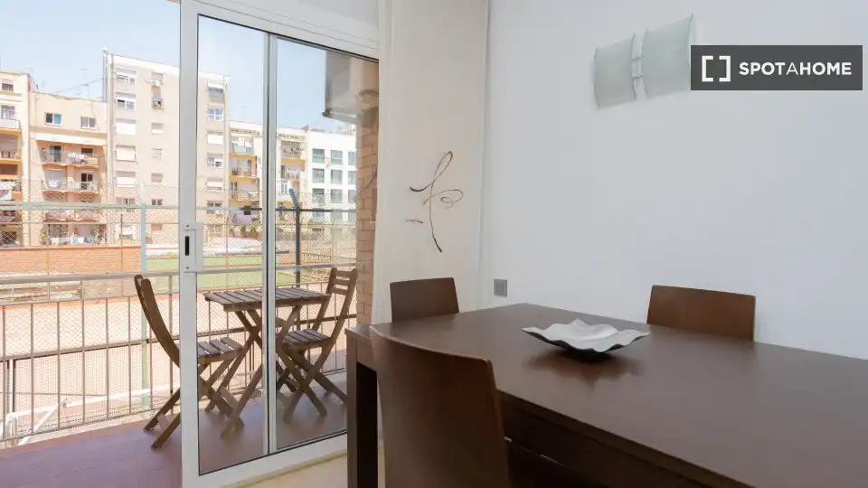 Flat with terrace to rent in Eixample, imagen 4