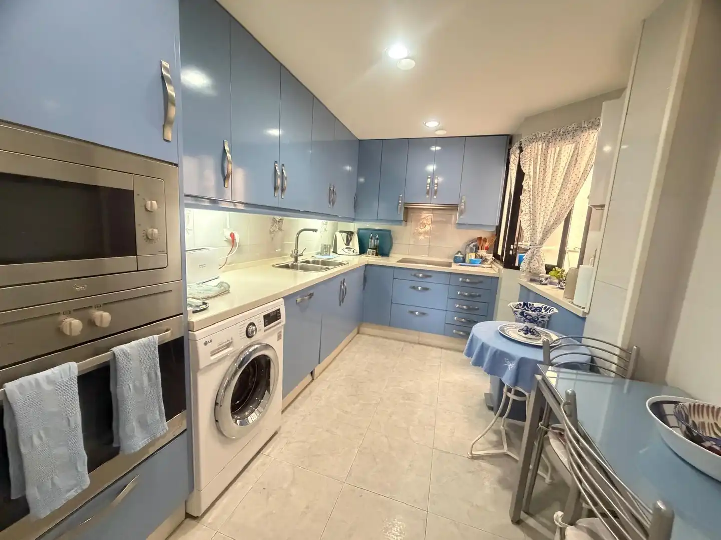 Küche von Wohnung zum Verkauf in Águilas mit Terrasse, Abstellraum und Möbliert