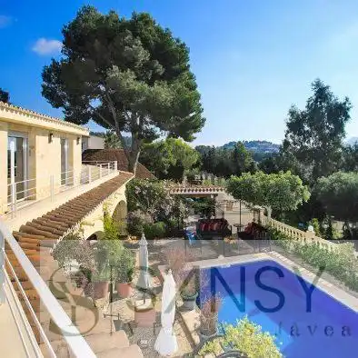 Chalet con piscina en venta en Zona Pueblo, imagen 2