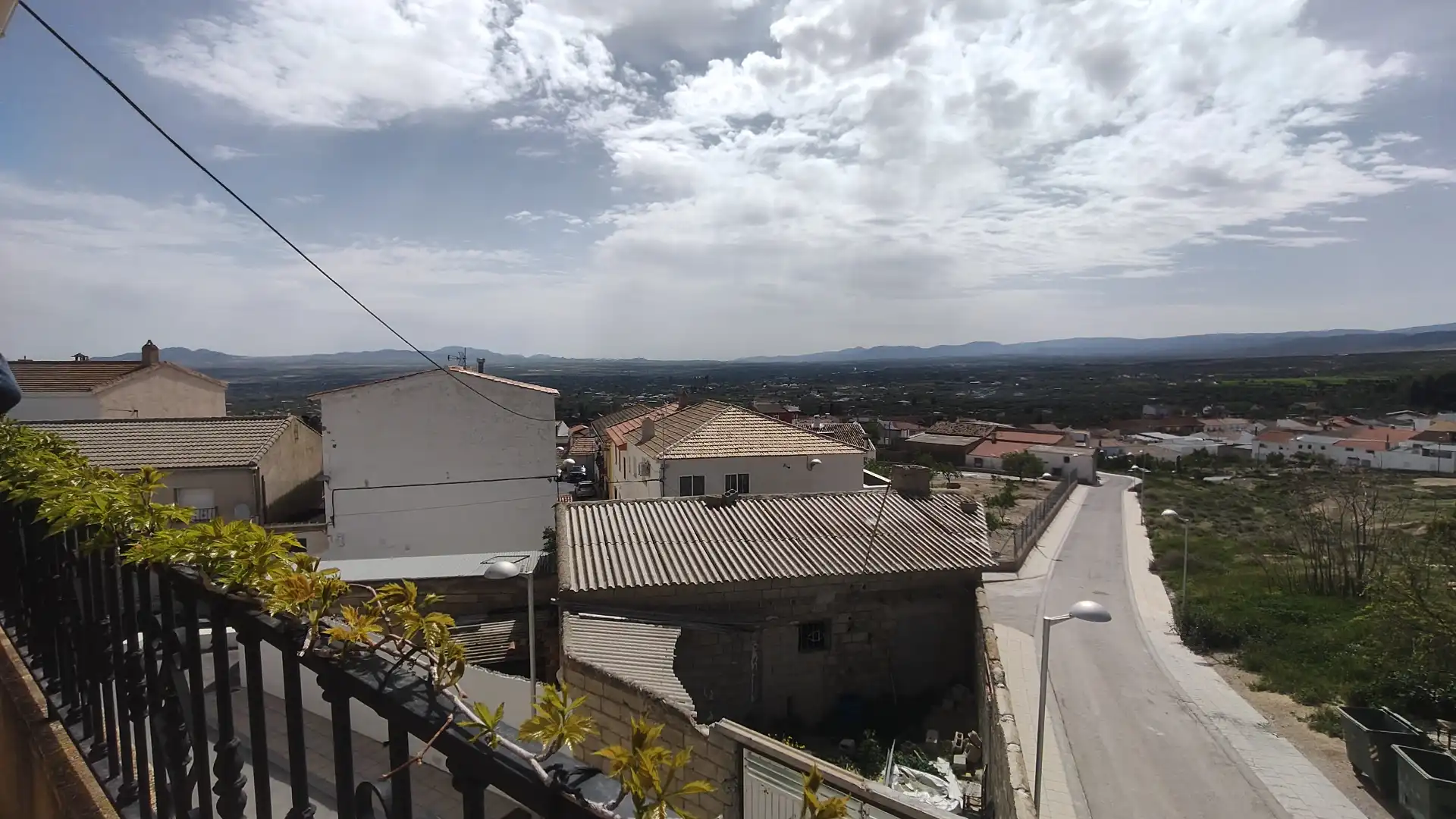 Vista exterior de Casa o xalet en venda en Baza