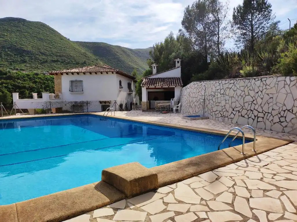 Piscina de Casa o xalet en venda en L'Atzúbia amb Jardí privat, Terrassa i Traster