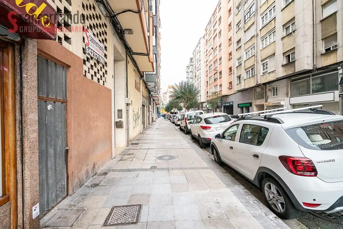 Local comercial en venta en General Moscardo, imagen 5