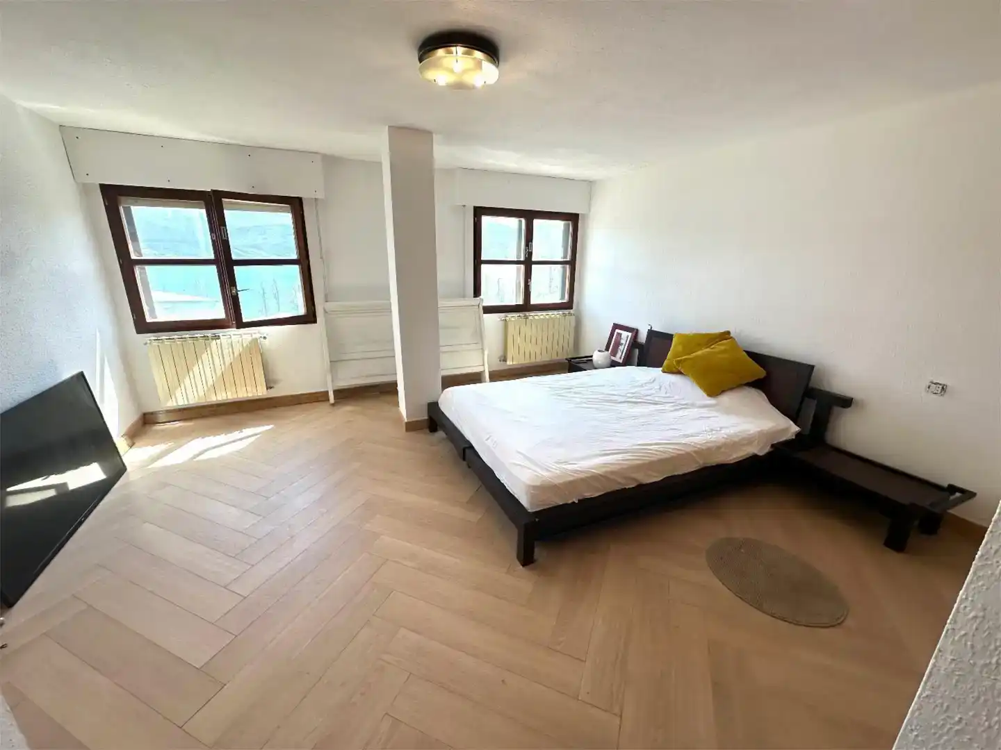 Habitación de Piso en venta en Riaño con Trastero y Amueblado