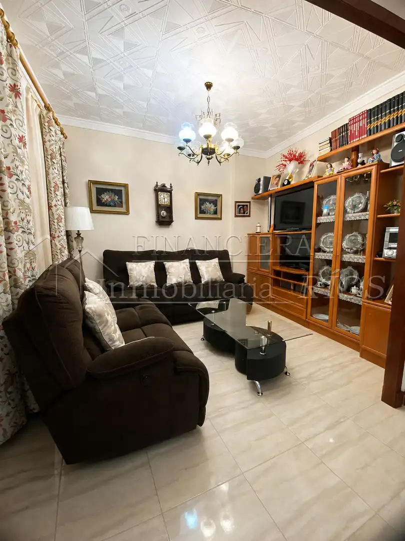 Sala de estar de Casa o chalet en venta en Alcalá de Guadaira con Aire acondicionado