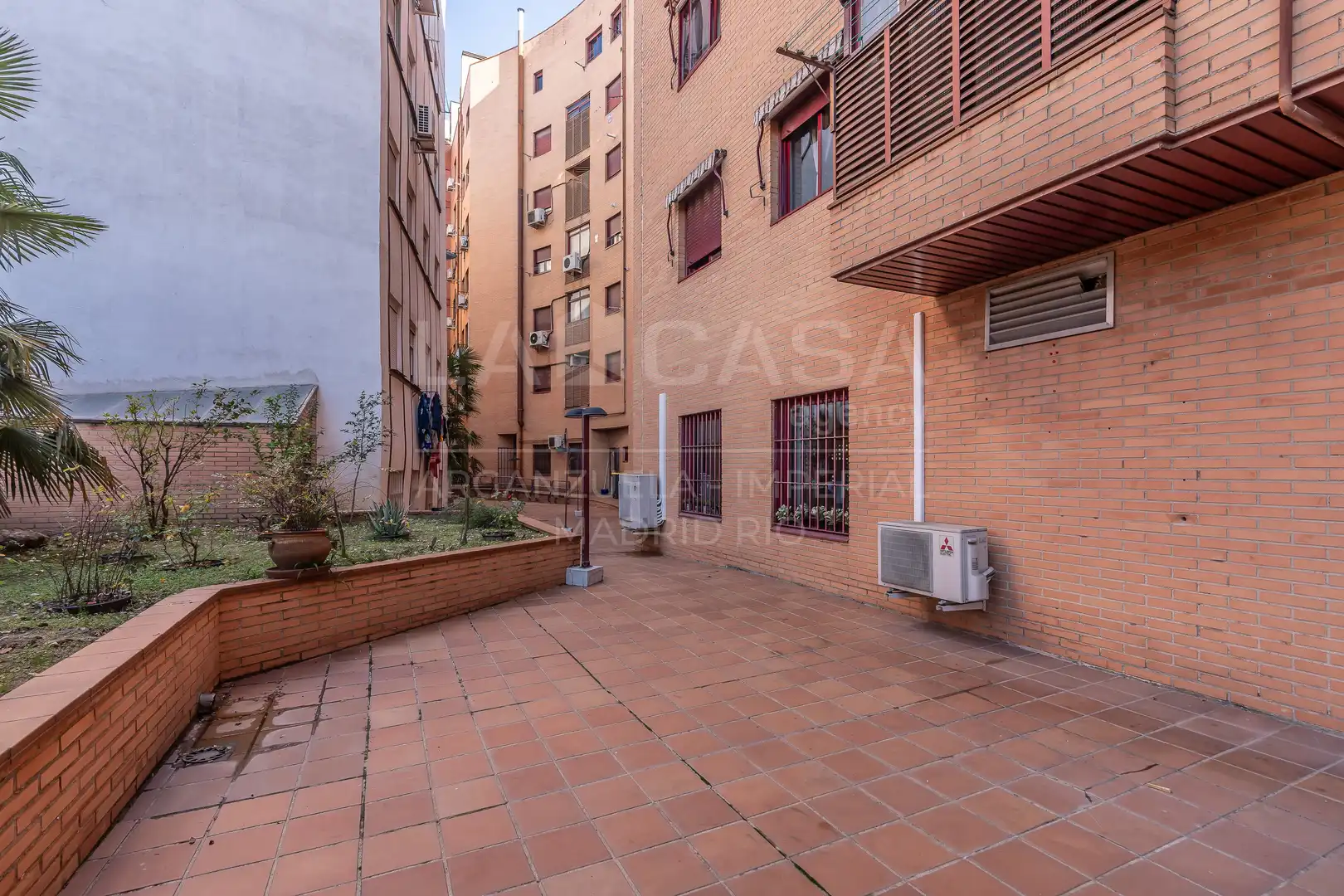 Exterior view of Flat for sale in Madrid  with Heating, Terrace and Balcony