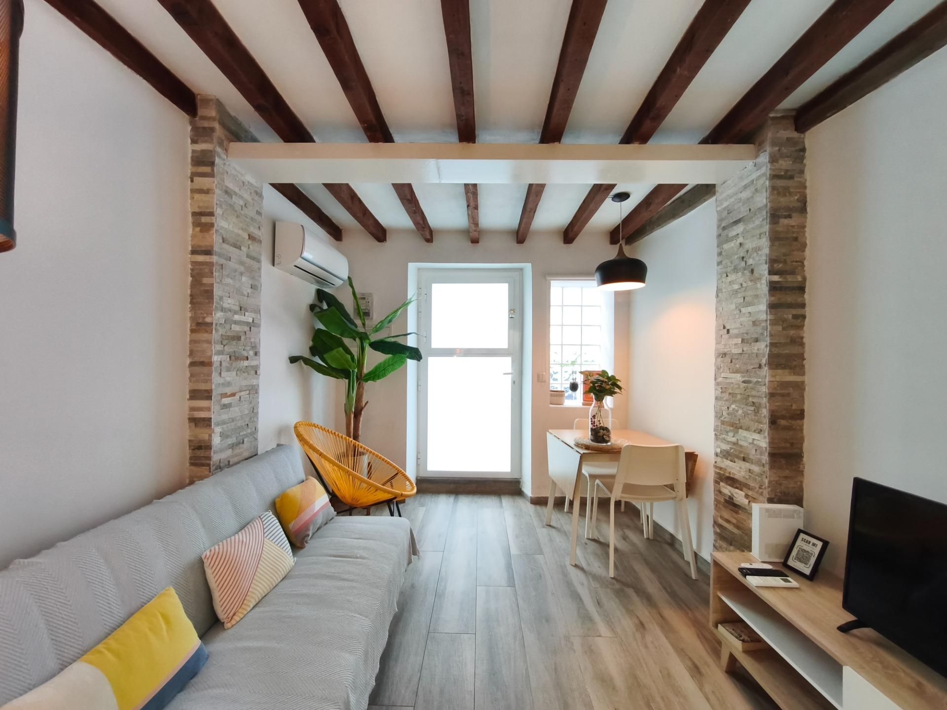 Sala d'estar de Planta baixa en venda en Alicante / Alacant amb Aire condicionat, Moblat i Balcó