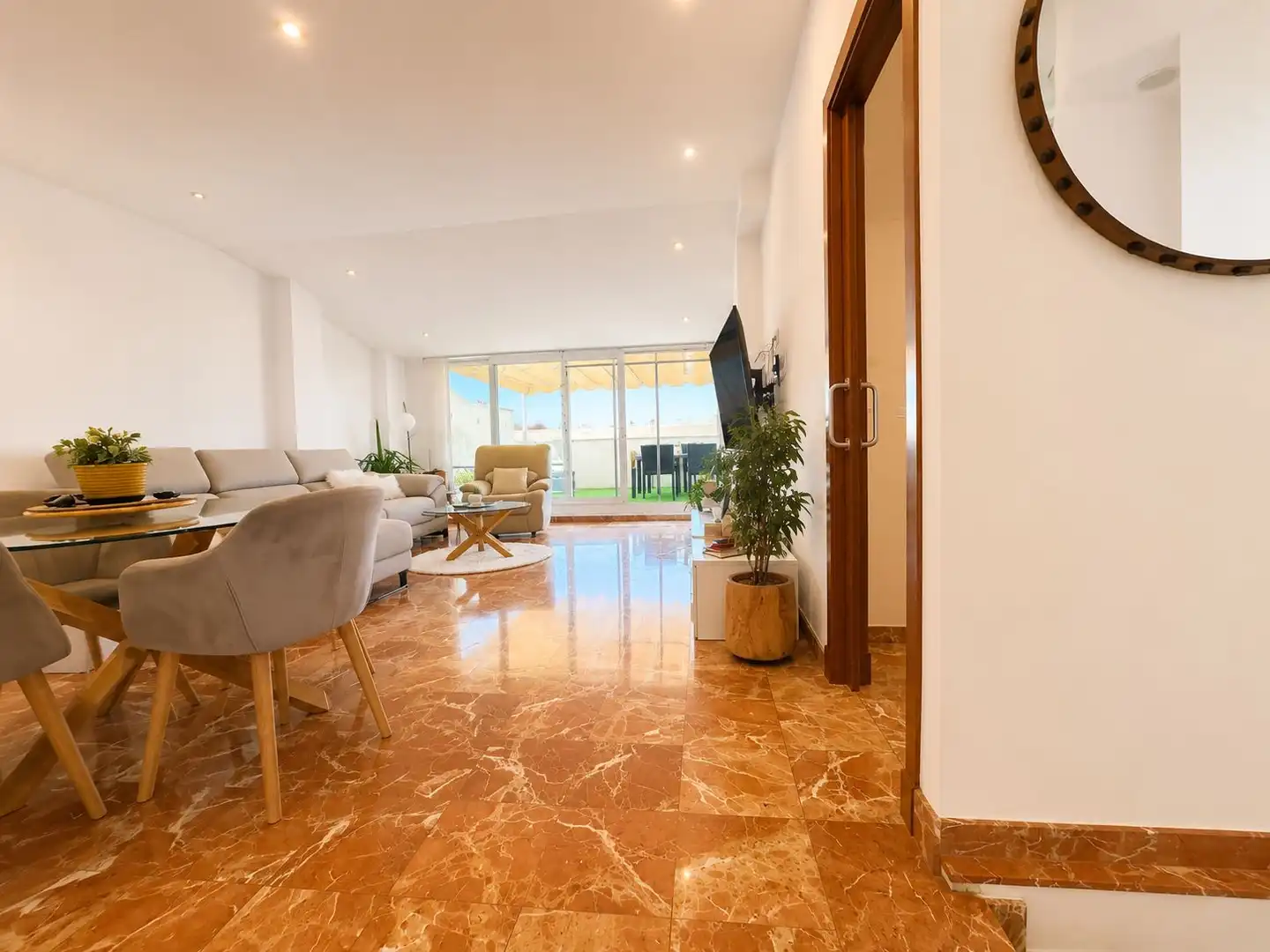 Sala d'estar de Dúplex en venda en Ciutadella de Menorca amb Aire condicionat, Calefacció i Jardí privat