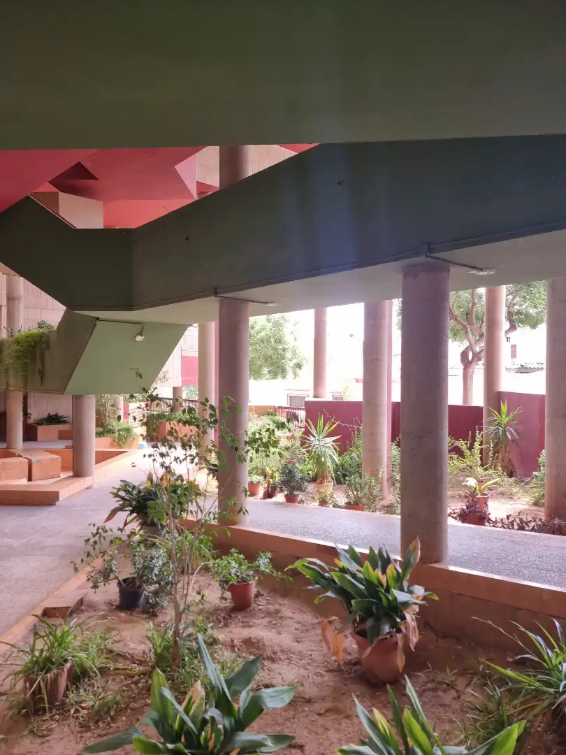 Vista exterior de Planta baja en venta en Manises con Trastero y Balcón