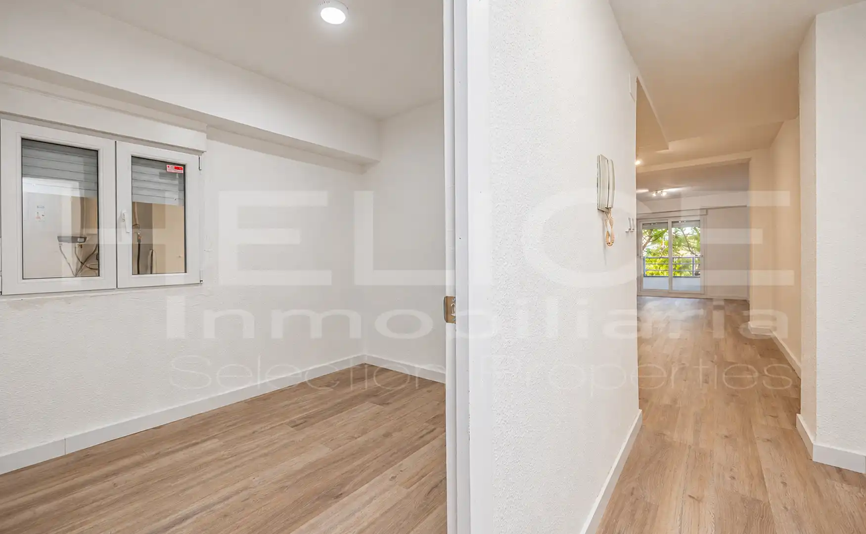 Piso en venta en Paterna con Aire acondicionado, Calefacción y Parquet