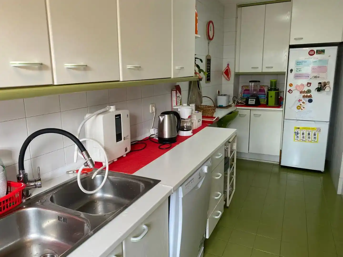 Küche von Einfamilien-Reihenhaus zur Miete in  Madrid Capital mit Schwimmbad