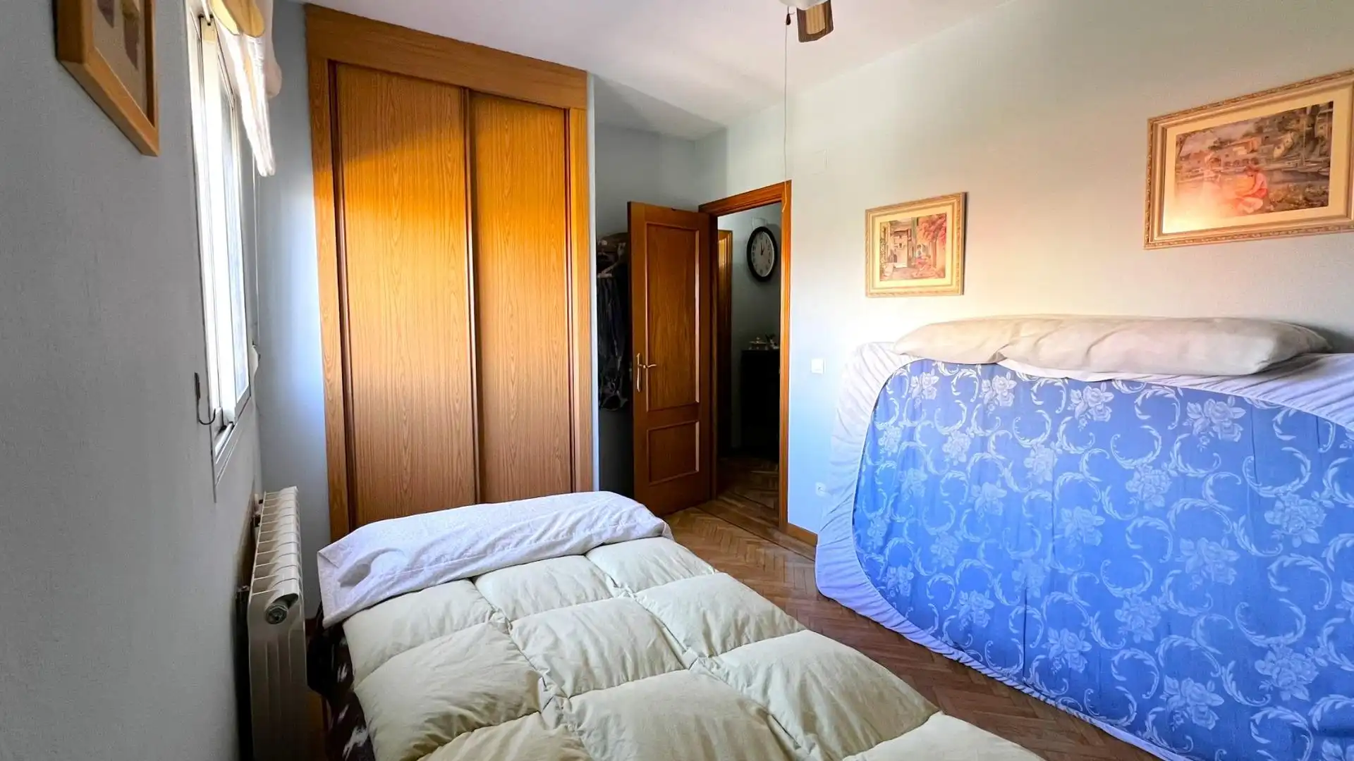 Dormitori de Casa adosada en venda en Rivas-Vaciamadrid amb Aire condicionat, Calefacció i Jardí privat