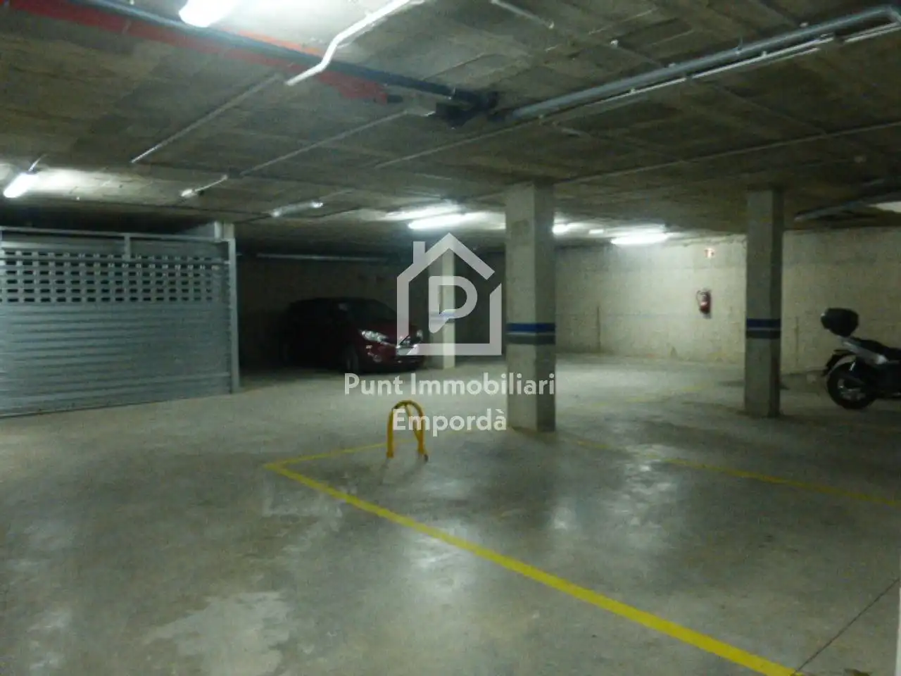 Garaje en venta en Calle Olot, La Vila