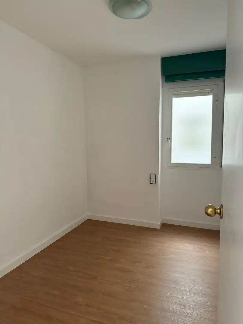Flat for rent in Carrer d'Isaac Peral, Ca n'Aurell