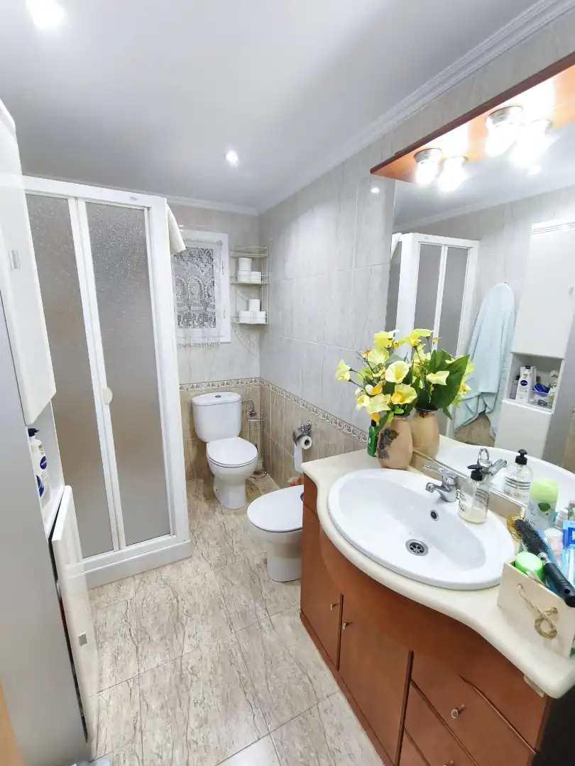 Baño de Piso en venta en Salou con Aire acondicionado, Calefacción y Terraza