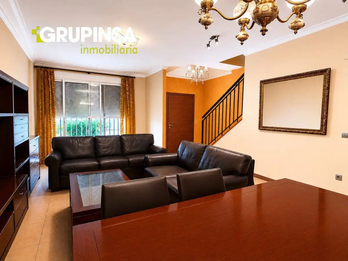 Sala de estar de Casa o chalet en venta en Almazora / Almassora con Aire acondicionado, Calefacción y Jardín privado