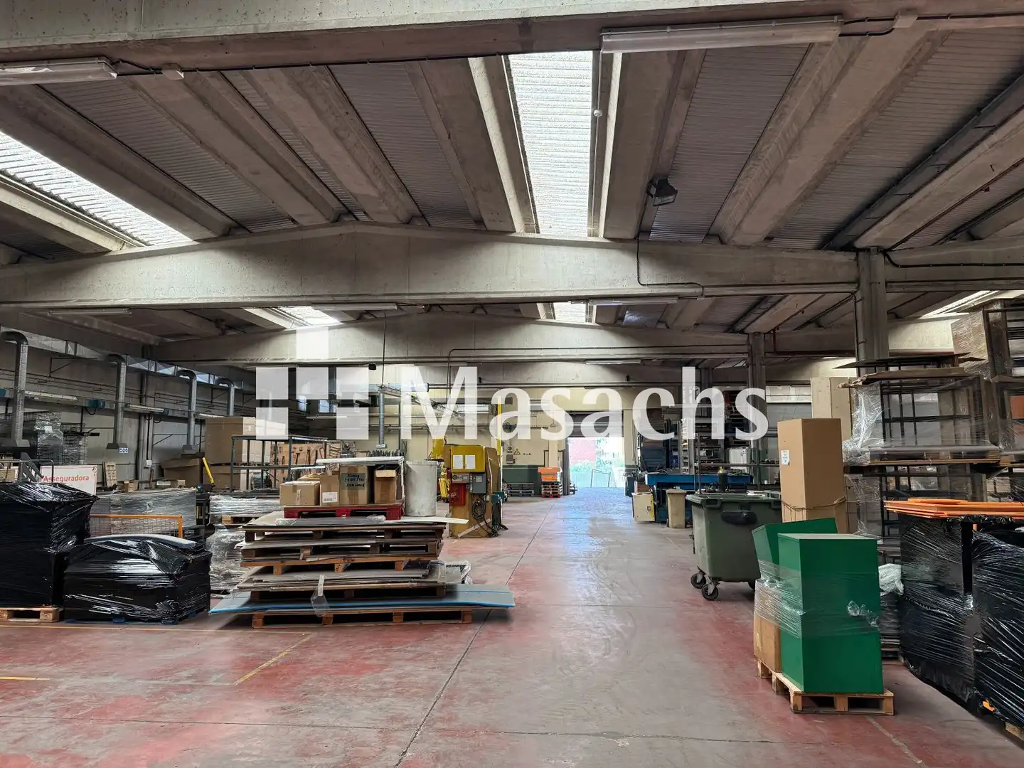 Fabrikhallen zur Miete in Terrassa